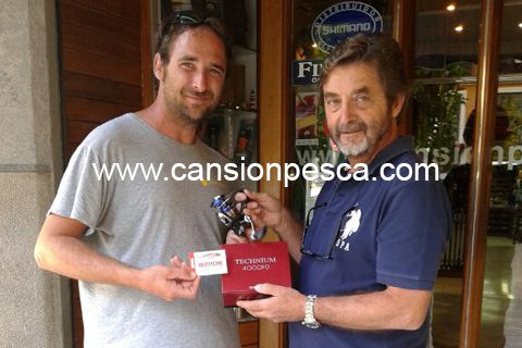 Adolfo del Teso de Andratx, ganador de un carrete Shimano Technium 4000 con el rasca y gana de Rapala - adolfo del teso de andratx ganador de un carrete shimano technium 4000 con el rasca y gana de rapala adolfo-del-teso-de-andratx-ganador-de-un-carrete-shimano-technium-4000-con-el-rasca-y-gana-de-rapala