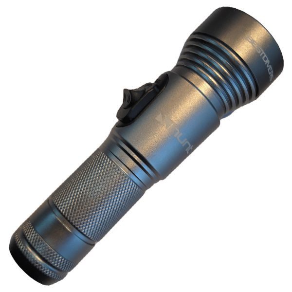 linterna-hunt-flashlight-300-lumen