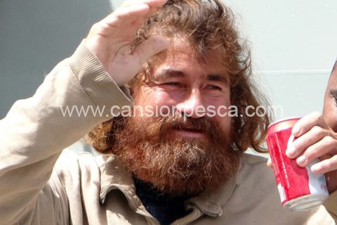 Un hombre de 37 años sobrevive tras estar mas de una año a la deriva - un hombre de 37 anos sobrevive tras estar mas de un ano a la deriva